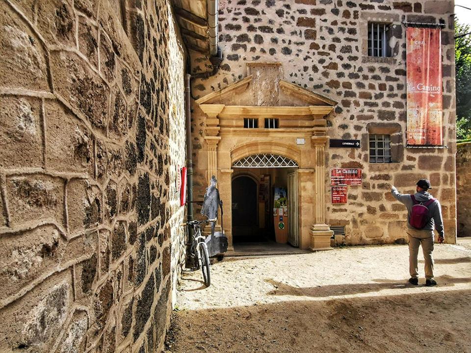 Hostel gite la découverte Le Puy-en-Velay Exterior foto